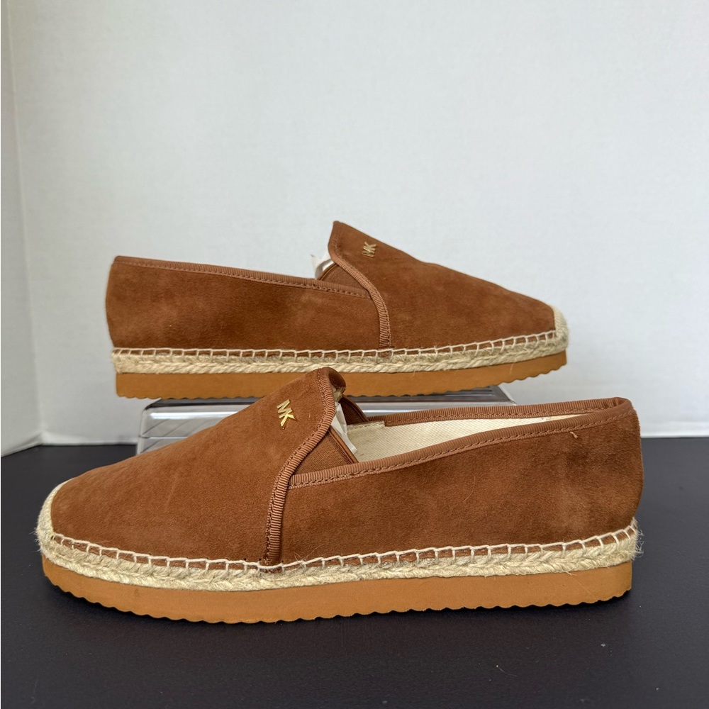 MICHAEL KORS Hastings Slip-On Brown Suede Flat Shoes Size 8.5 - Picture 2 of 10